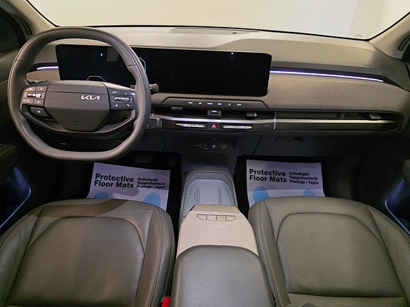 Kia EV3 8 of 16