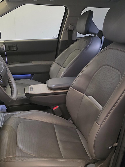 Kia EV3 9 of 16