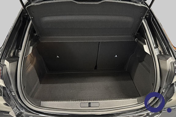 Peugeot e-208 9 of 17