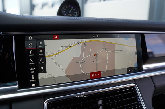 Porsche Panamera 4 23 of 30