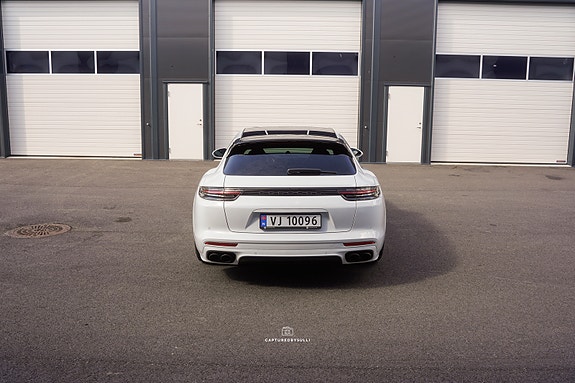Porsche Panamera 4 6 of 30