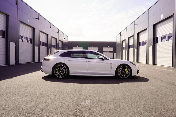 Porsche Panamera 4 7 of 30
