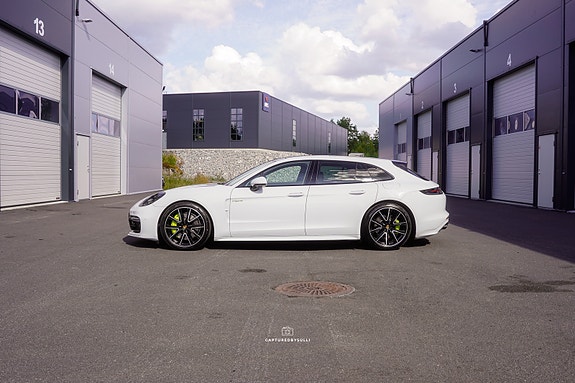Porsche Panamera 4 4 of 30