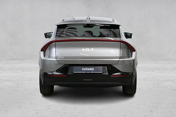 Kia EV6 4 of 30