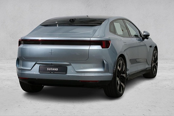 Polestar 4 8 of 30