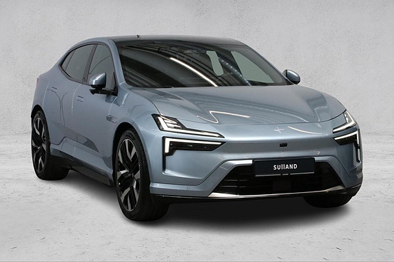 Polestar 4 10 of 30