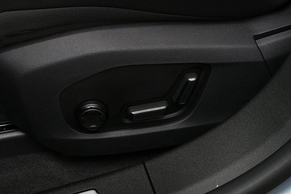 Polestar 4 13 of 30