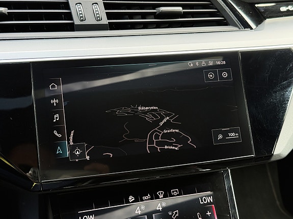 Audi e-tron 30 of 30