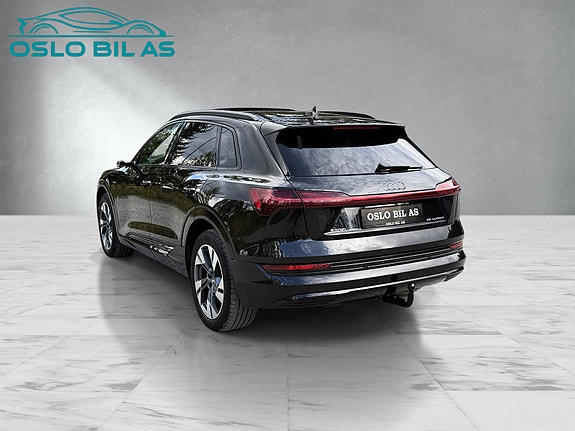 Audi e-tron 4 of 30