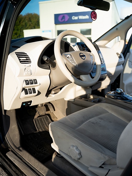 Nissan Leaf 14 of 22