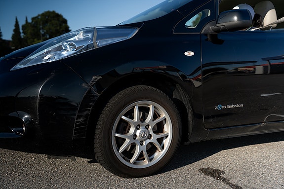 Nissan Leaf 7 of 22