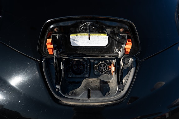 Nissan Leaf 21 of 22