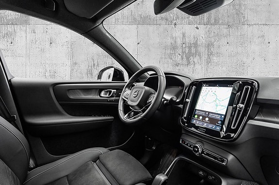 Volvo XC40 27 of 30