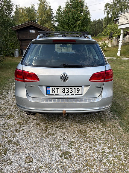 Volkswagen Passat 4 of 7