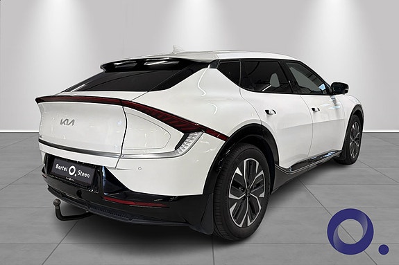 Kia EV6 8 of 19