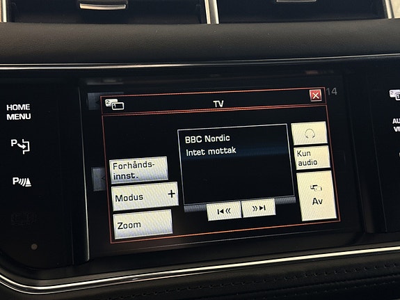 Land Rover Range Rover Sport 21 of 30