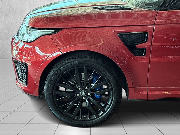 Land Rover Range Rover Sport 7 of 30