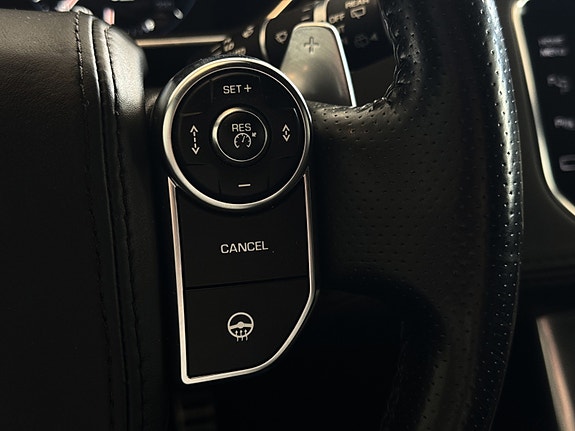 Land Rover Range Rover Sport 26 of 30