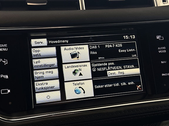Land Rover Range Rover Sport 17 of 30