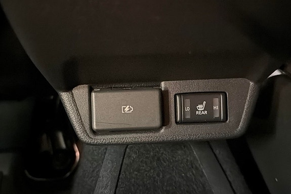 Nissan Leaf 14 of 23
