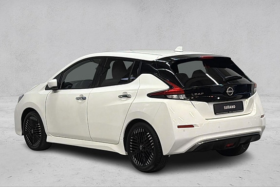 Nissan Leaf 3 of 23