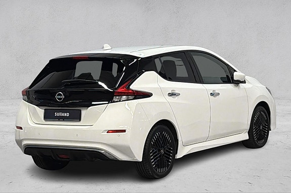 Nissan Leaf 5 of 23