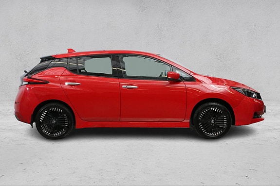 Nissan Leaf 6 of 23