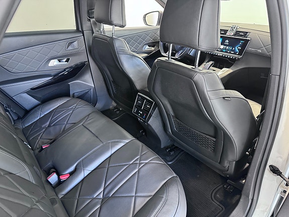 DS DS 7 Crossback 23 of 30