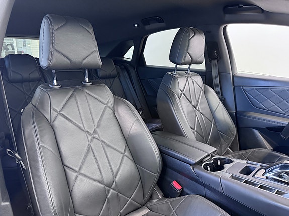 DS DS 7 Crossback 17 of 30
