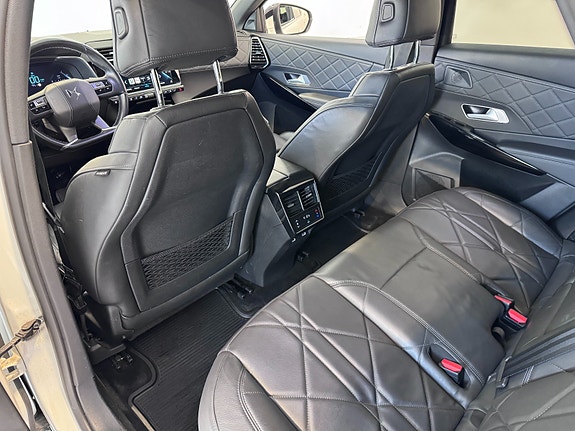 DS DS 7 Crossback 22 of 30