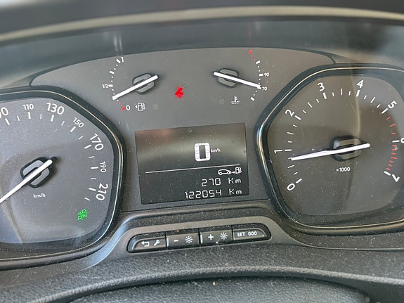 Peugeot Expert 10 of 12