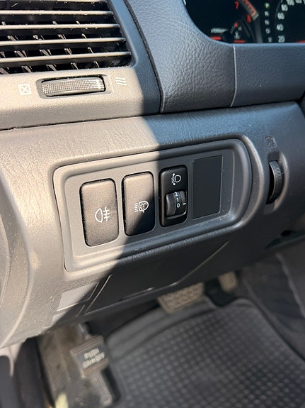 Toyota Camry 22 of 30