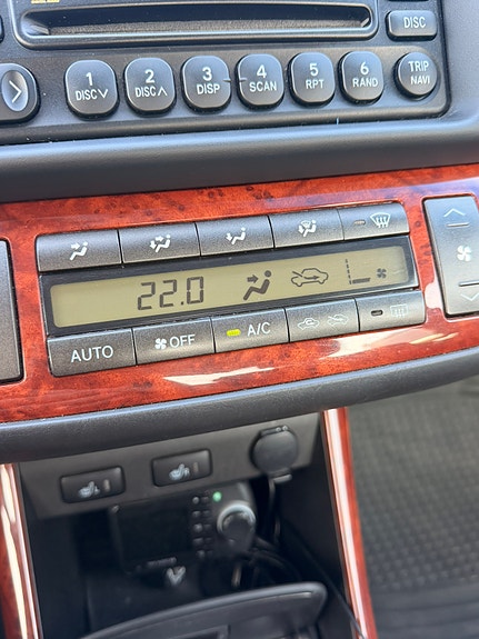 Toyota Camry 27 of 30