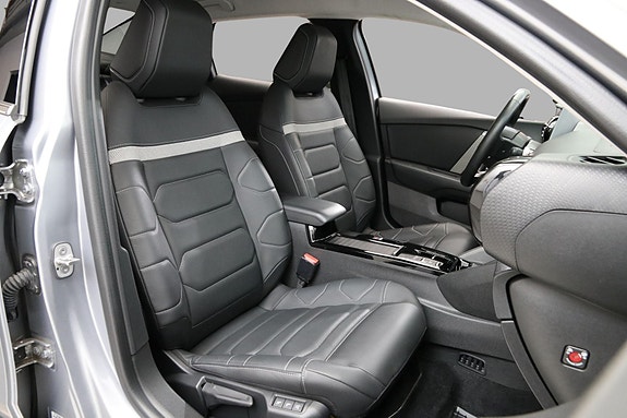 Citroen E-C4 X 13 of 30