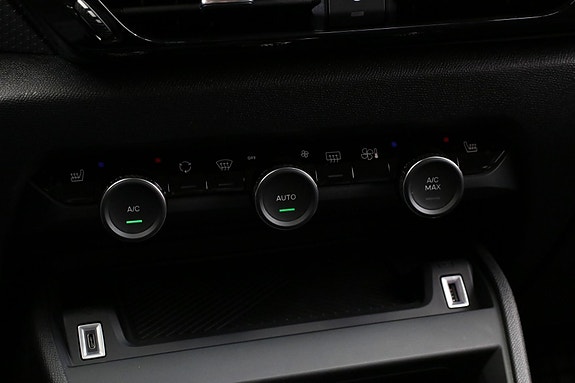 Citroen E-C4 X 30 of 30