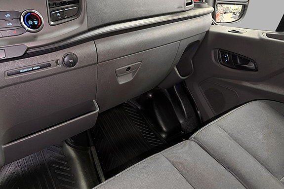 Ford Transit 17 of 20