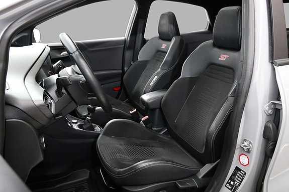 Ford Puma 13 of 30