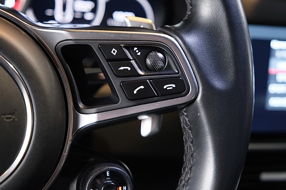 Porsche Cayenne Coupe 30 of 30