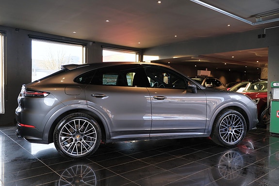 Porsche Cayenne Coupe 3 of 30
