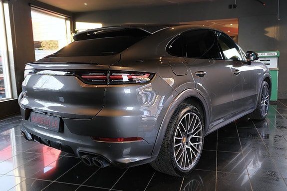 Porsche Cayenne Coupe 4 of 30