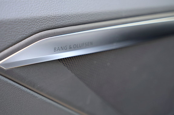 Audi e-tron Sportback 21 of 24