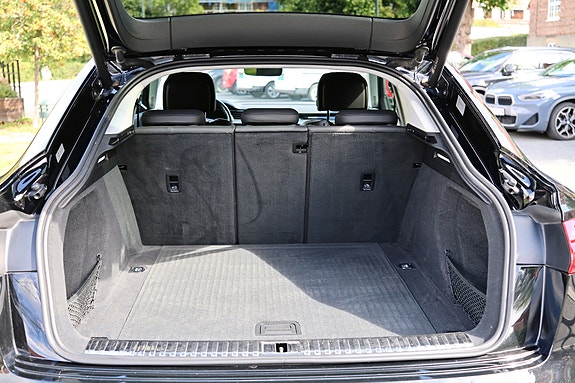 Audi e-tron Sportback 13 of 24
