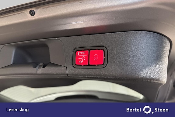 Mercedes-Benz EQB300 26 of 27