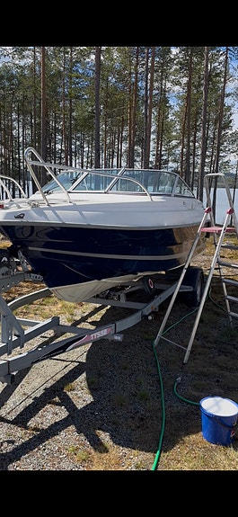 Daycruiser. Uttern 18 fot.  Stående på Osensjøen 4 of 20