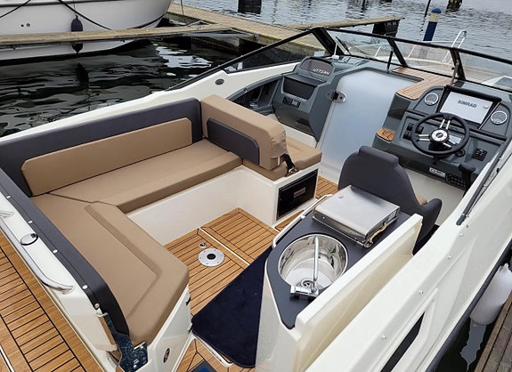 Uttern D70 Premium Edition - Lavt time antall 21 of 30