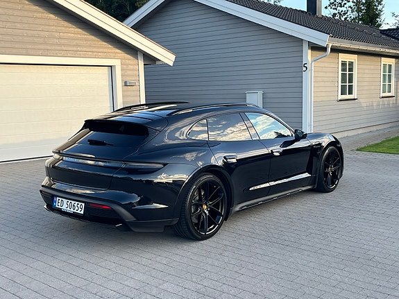 Porsche Taycan 4 3 of 30