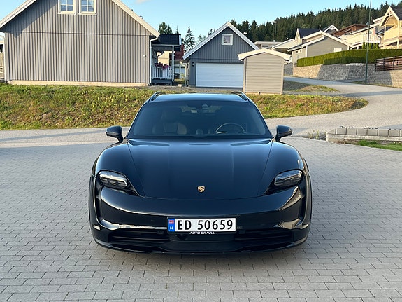 Porsche Taycan 4 8 of 30