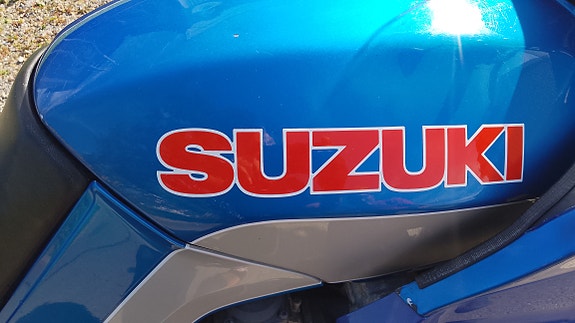 Suzuki GSX 750 ES 2 of 7