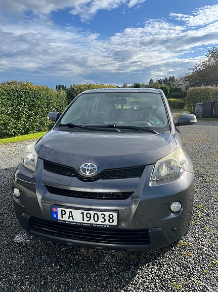 Toyota Urban Cruiser 3 of 11