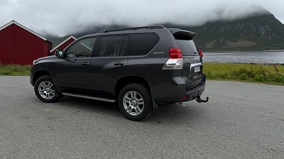 Toyota Land Cruiser 12 of 20